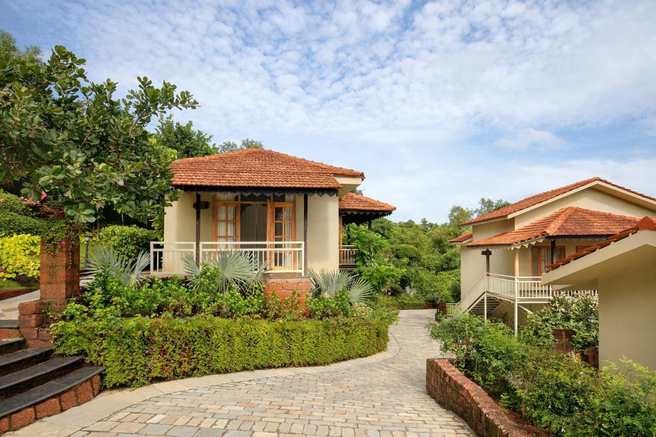 Resort Amritara Aura & Mandrem