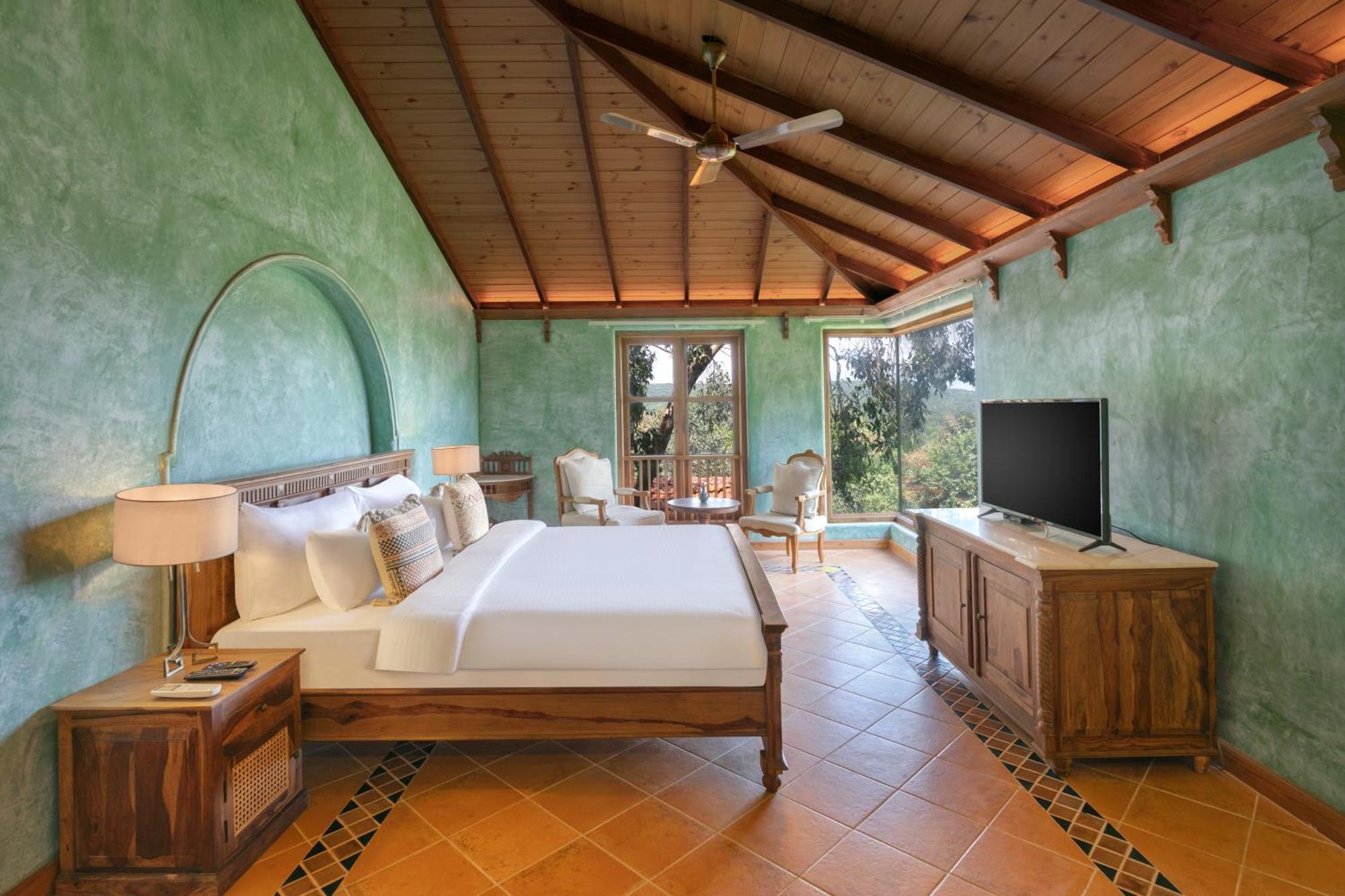 Amritara Aura & Resort Mandrem
